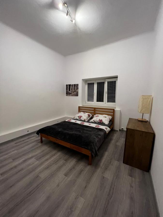 Mlynsky Ostrov Apartment 2 Zdice Ngoại thất bức ảnh